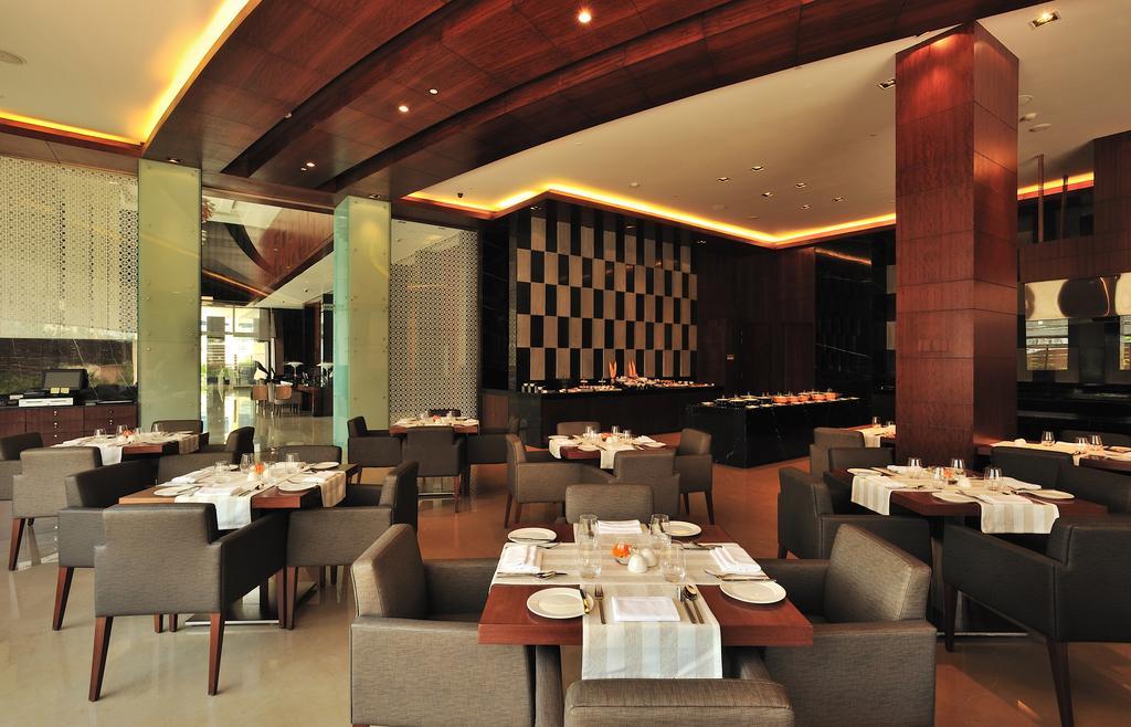 The Anya Hotel-Golf Course Road 古尔冈 外观 照片