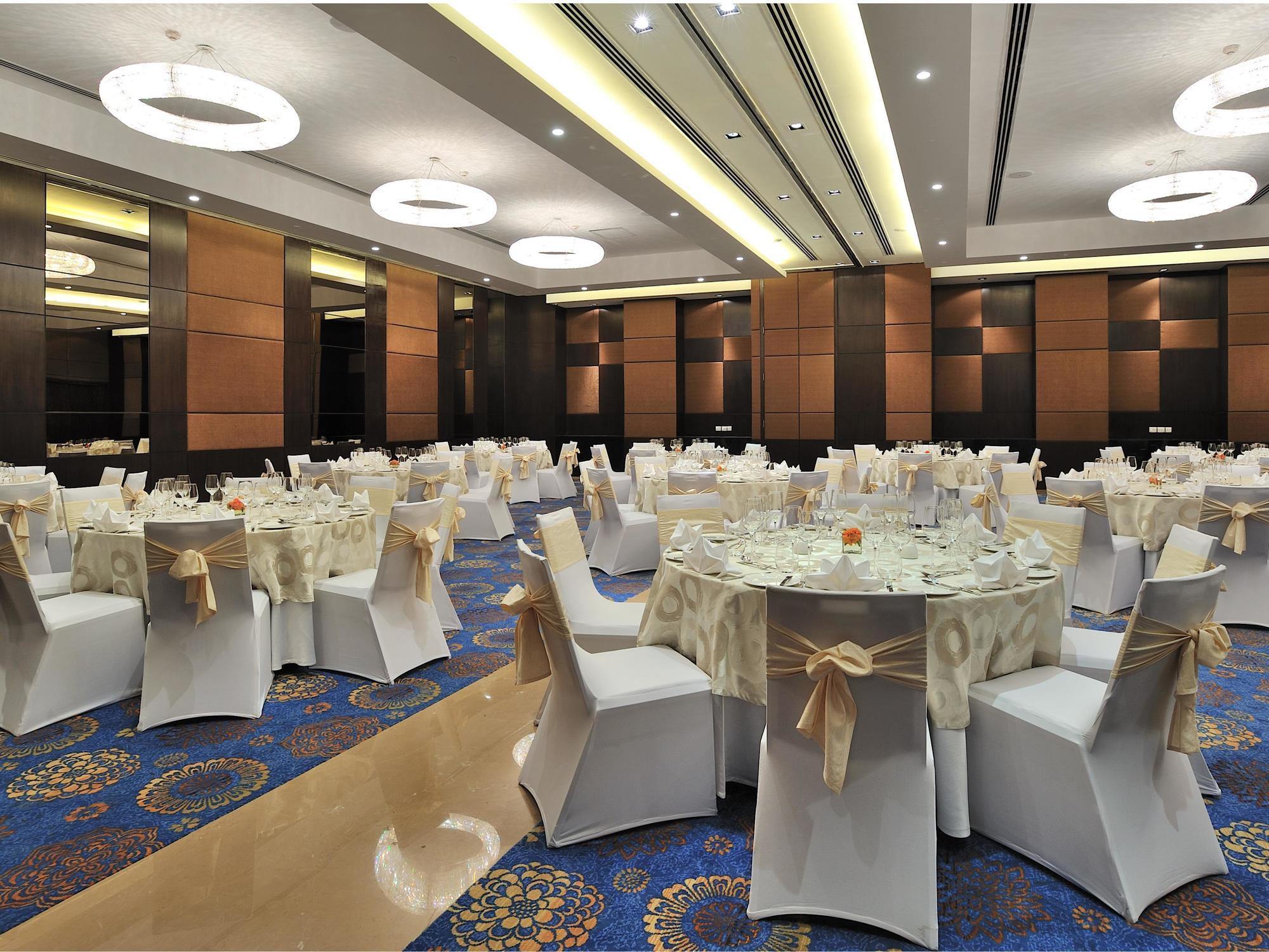The Anya Hotel-Golf Course Road 古尔冈 外观 照片