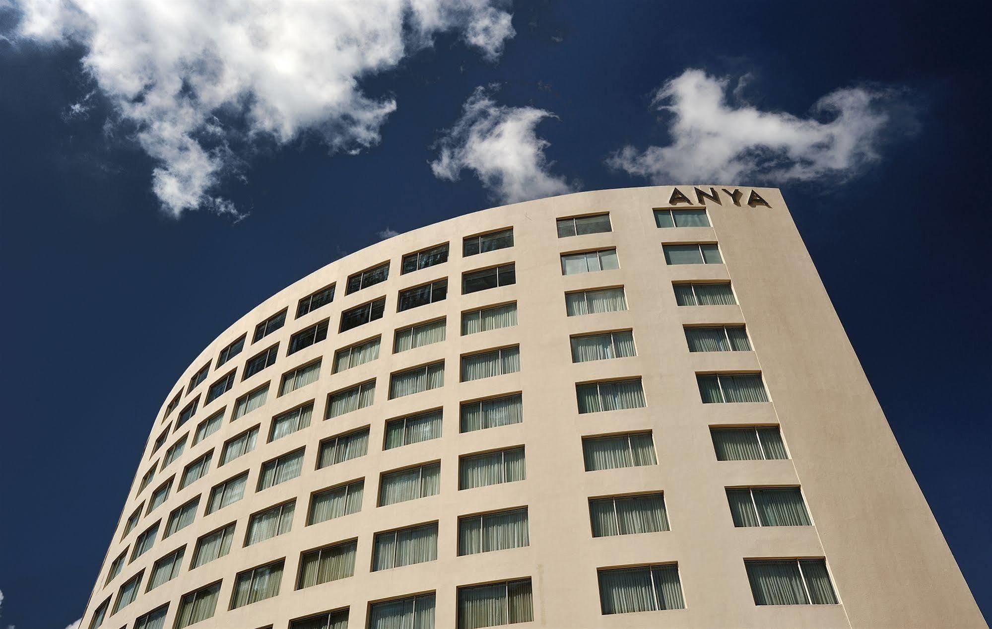 The Anya Hotel-Golf Course Road 古尔冈 外观 照片